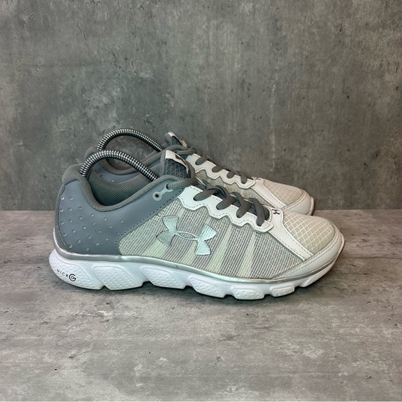 Under Armour Assert 6 Running Shoes 1266252-100 Womens sz 6.5 - grey - Picture 1 of 6